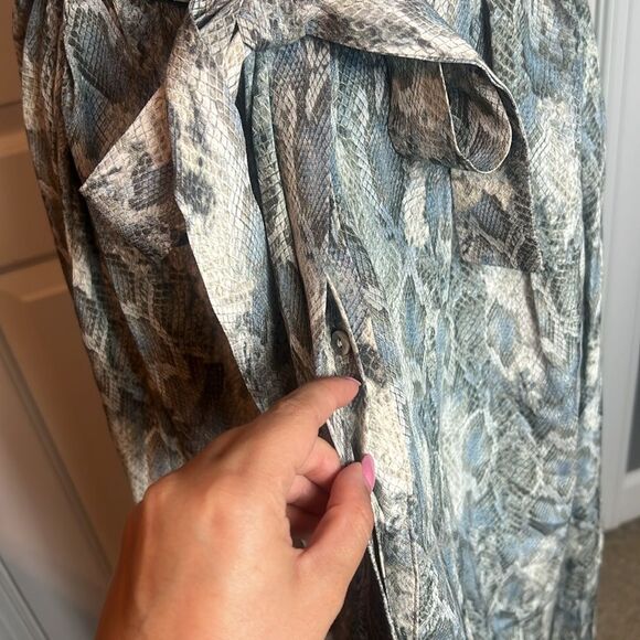 BNWT - MISA LOU TIE BELTED MAXI SHIRT SNAKE PRINT DRESS - M - Picture 5 of 9